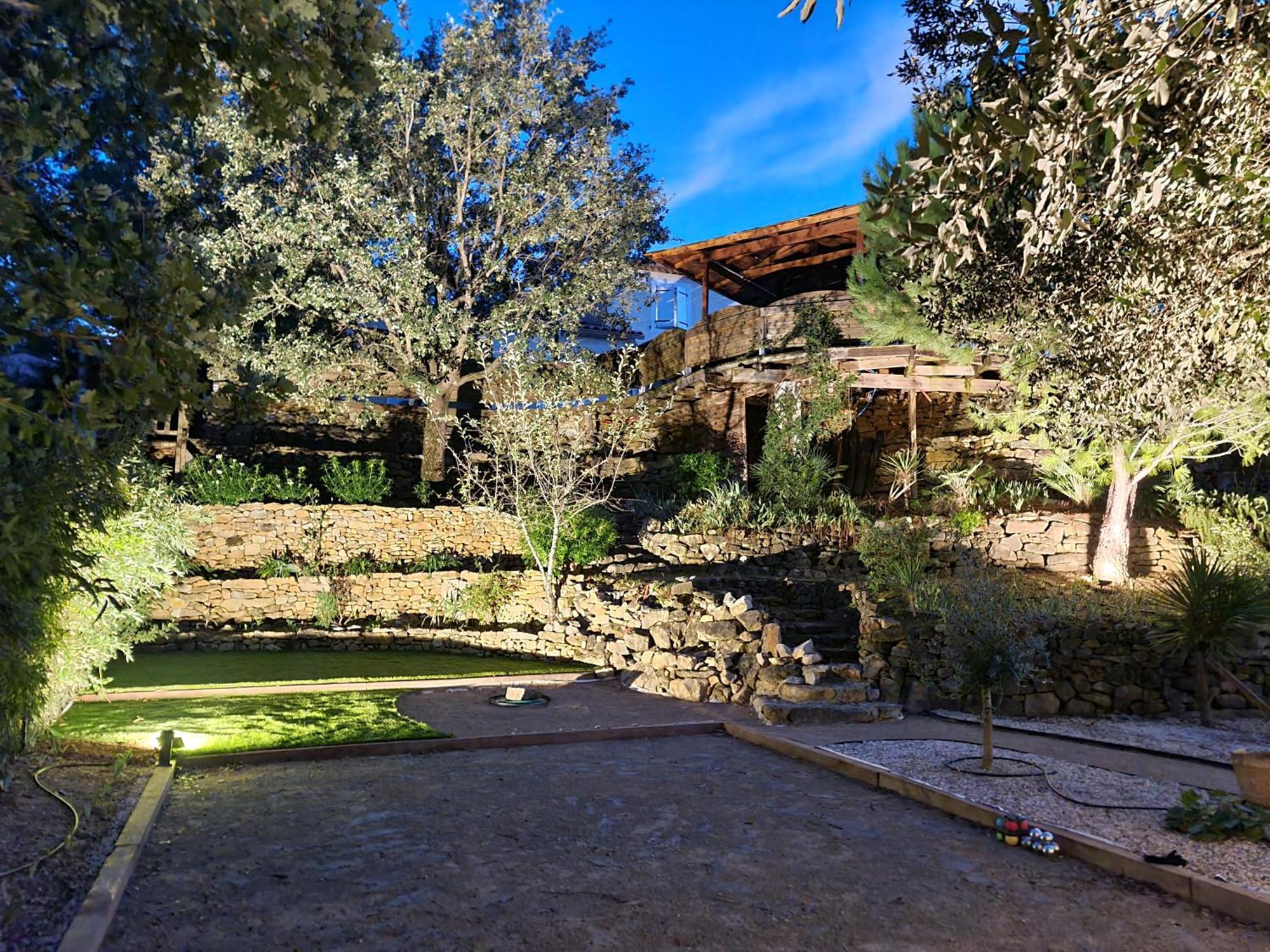 Garéoult Appartement Vue Montagne מראה חיצוני תמונה