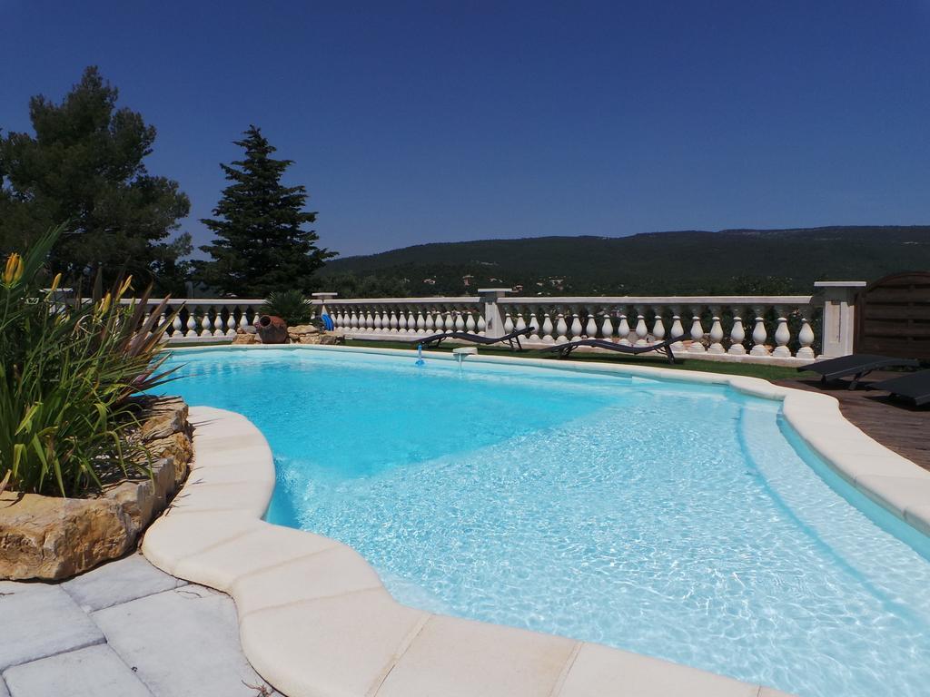 Garéoult Appartement Vue Montagne מראה חיצוני תמונה