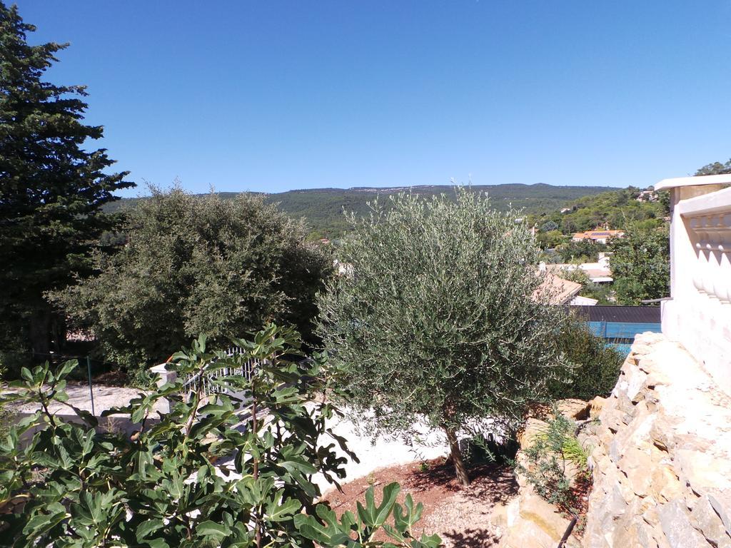 Garéoult Appartement Vue Montagne מראה חיצוני תמונה